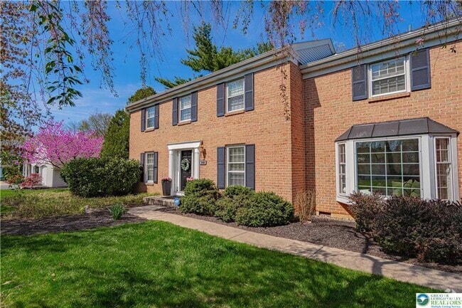 Building Photo - 2962 Fairfield Dr N Rental
