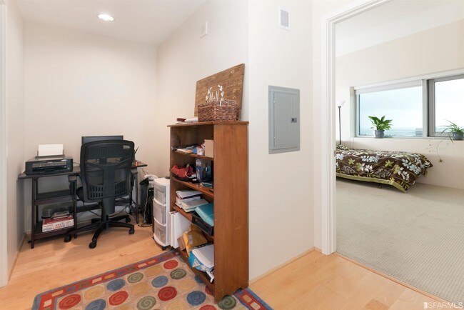 Photo - 1 Mandalay Pl Unidad 1501