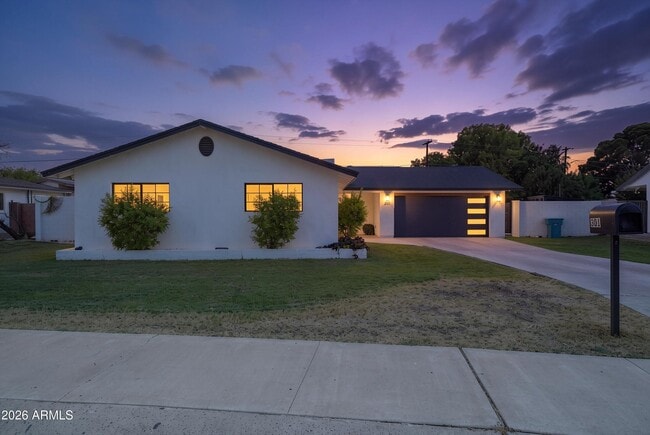 Photo - 301 E Royal Palm Rd
