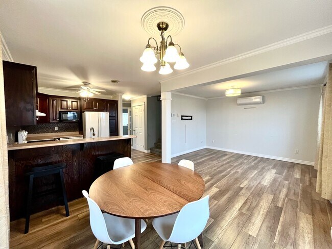 Photo - 24 Palmerston Dr