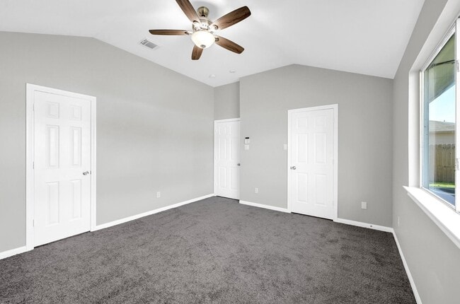 Photo - 4018 Floral Way Ct