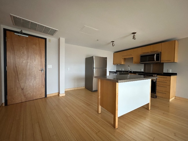 Photo - 12600 SW Crescent St Unit 306