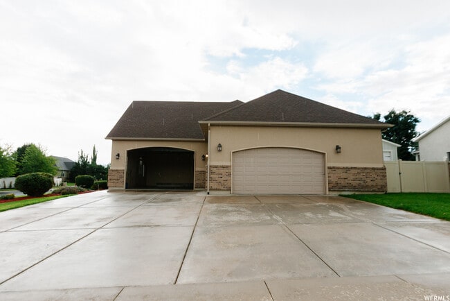 Photo - 10212 Royal Meadows Ct