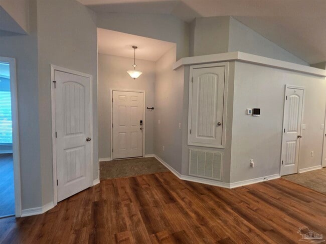 Photo - 5574 Peach Dr