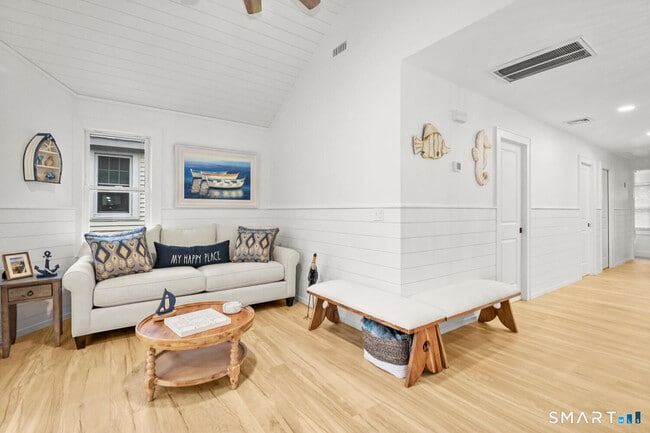 Photo - 17 W Orland St