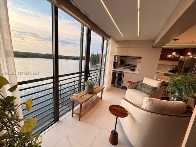 Building Photo - 3200 N Ocean Dr Unit 303