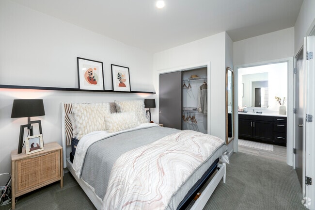 1BR, 1BA – 562SF - Bedroom