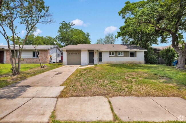 Building Photo - 314 Lynhaven Dr Rental