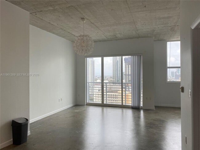 Photo - 133 NE 2nd Ave Unidad 2511