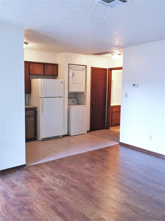 Photo - 217 Bull Run St Unidad D