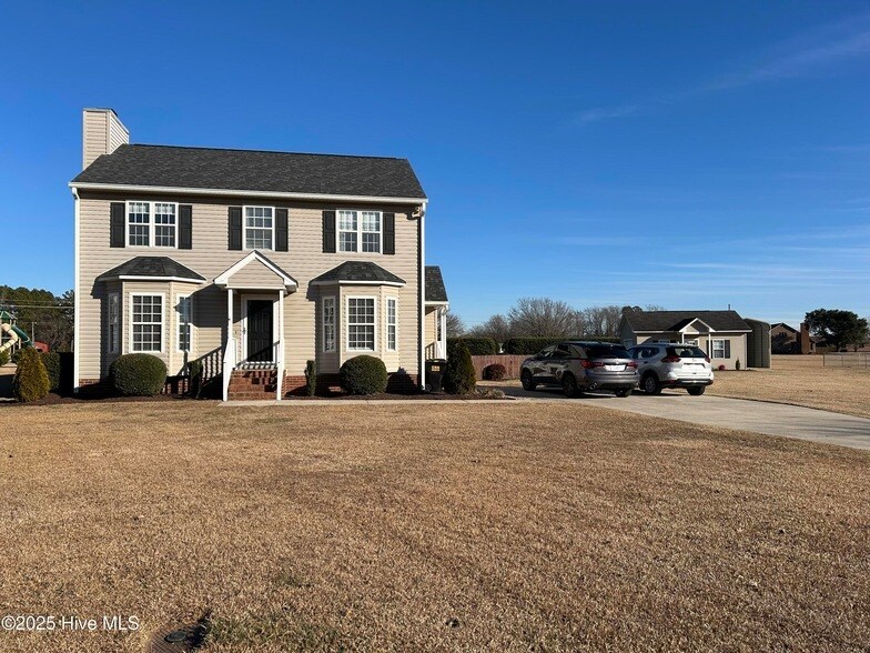 Photo - 1205 Porter Pl