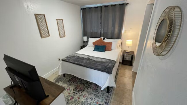 Photo - 642 Star Crest Dr W