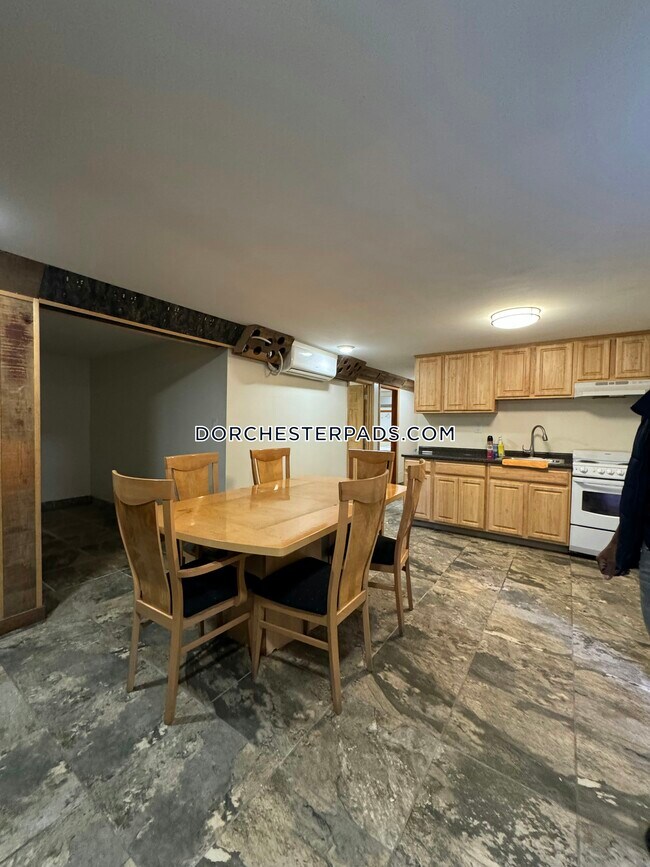 Photo - 81 Stratton St Unit B