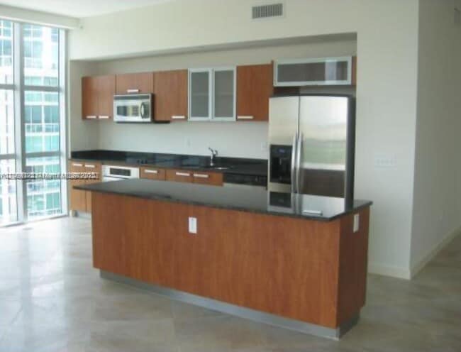 Photo - 3131 NE 188th St Unidad 1-1001