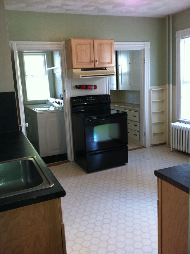 Photo - 63 Cedar St Unit Wakefield