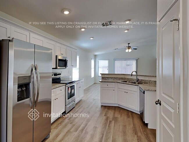 Photo - 2616 S 111th Dr