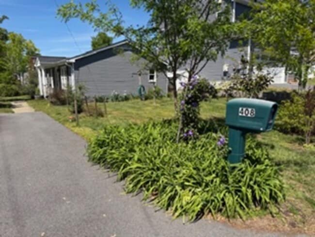 Photo - 408 Salisbury Rd