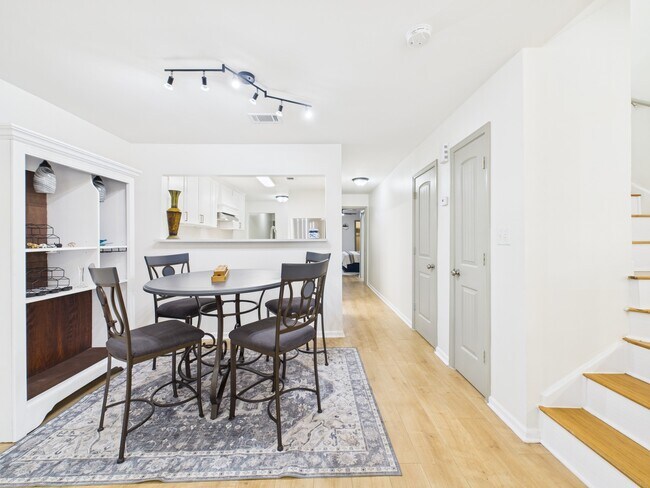 Photo - 7836 Bateman Ln Unit 7836