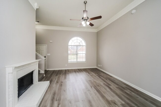 Photo - 7135 Lindsey Leaf Cove