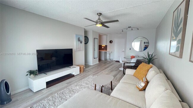 Photo - 200 S Birch Rd Unit 1204