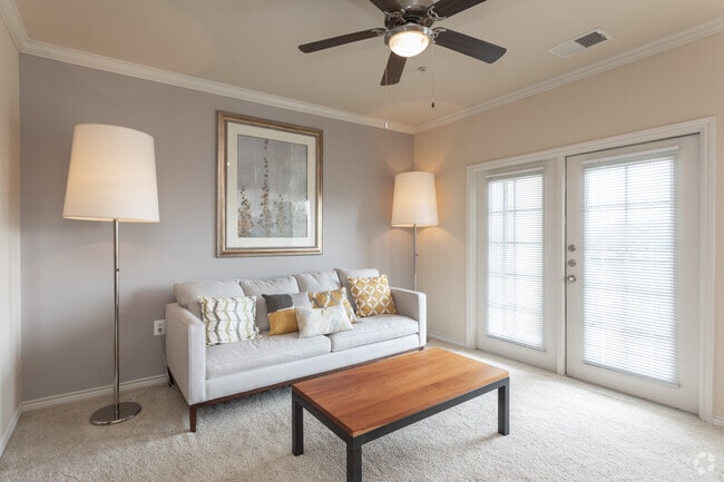 1BR, 1BA - 746 SF - Atwell 1