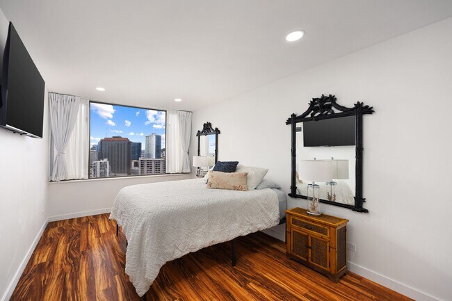 Photo - Luxury Waikiki Living with Panoramic Ocean & Sunset Views