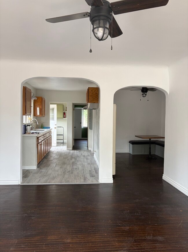 Photo - 3506 Falcon Ave Unidad 3506