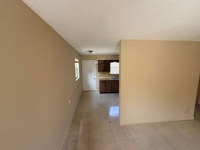 Photo - 5743 Elm St Unidad ELM ST. # 5743