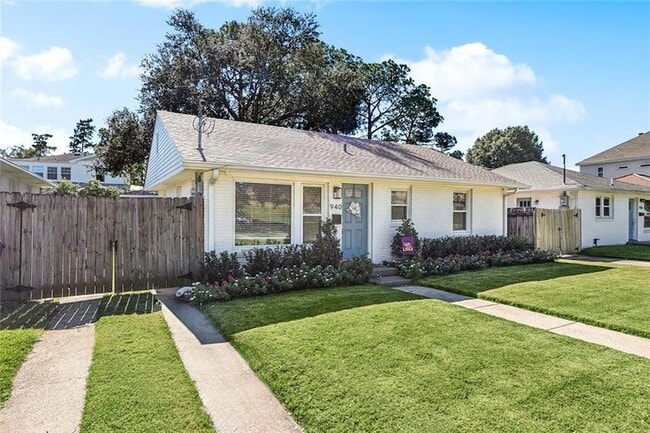 Building Photo - 940 Florida Blvd