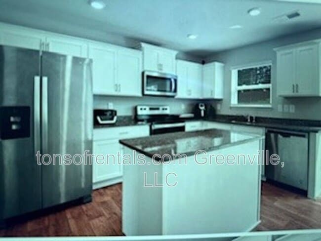 Photo - 304 Millen Dr