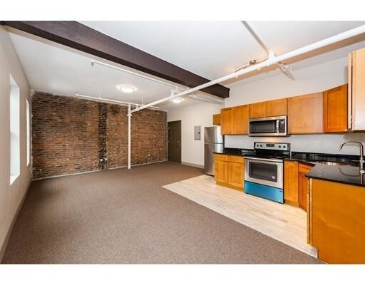 Photo - 100 Sagamore St Unidad 207