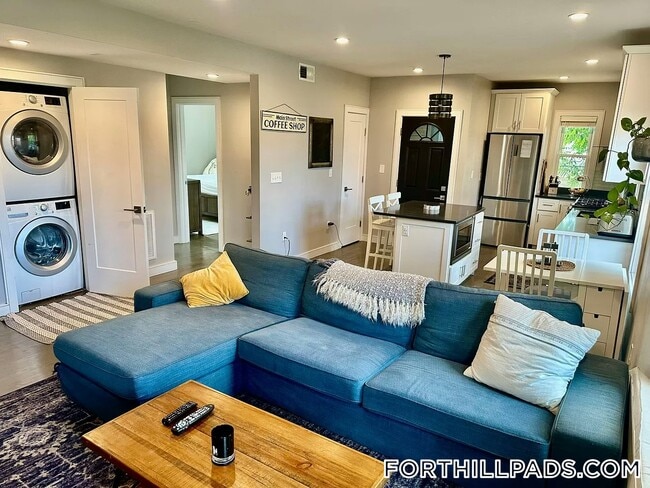 Photo - 17-19-19 Highland St Unit 3