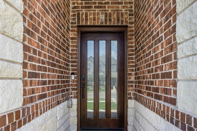 Photo - 109 Osier Pass