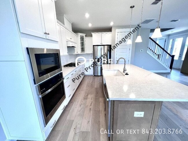 Building Photo - 2225 Cultura Cir