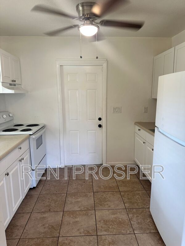 Photo - 711 W Franklin Ave