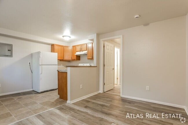 Building Photo - Fresh and Spacious 1 bed 1 bath in Denver!... Unit B Rental