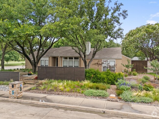 Building Photo - 6801 Winding Rose Trl Rental