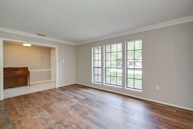 Photo - 11918 Glenway Dr