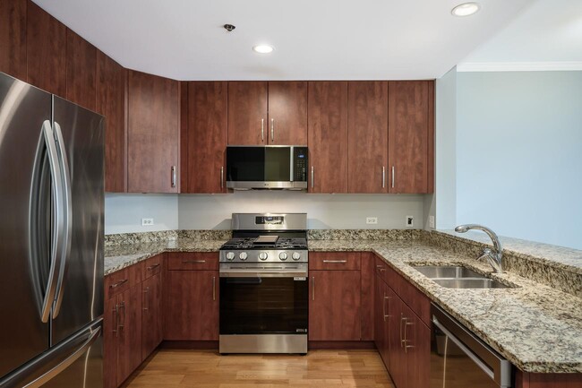 Kitchen - 160 E Illinois St Unit 1604
