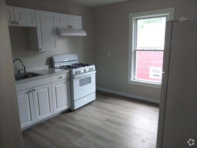 Building Photo - 409 Floyd Ave Unit 2 Rental