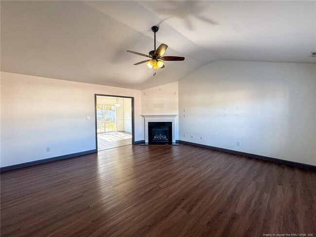 Photo - 142 Crestwood Ln