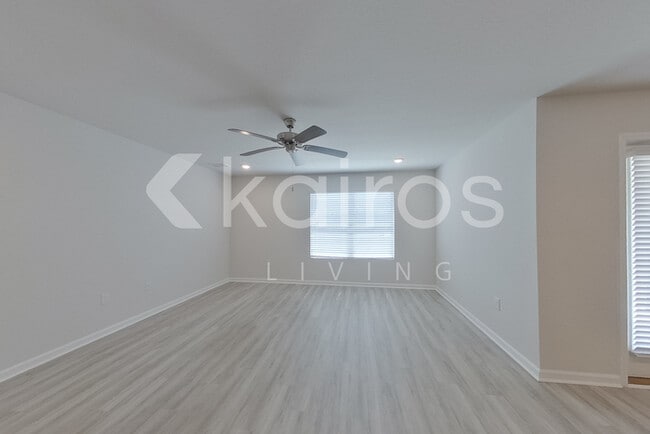 Photo - 4671 Malay Cir
