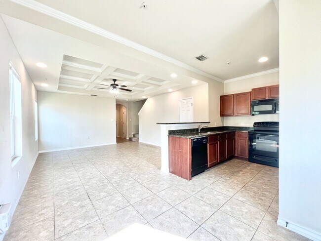 Photo - Lovely townhome | 3 bed/2.5 bath | End unit | near UT Medical Center/Lackland AFB/USAA!