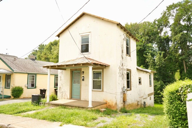 Photo - 1020 Page St