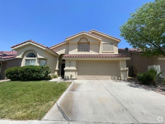 Building Photo - Beautifully upgraded house