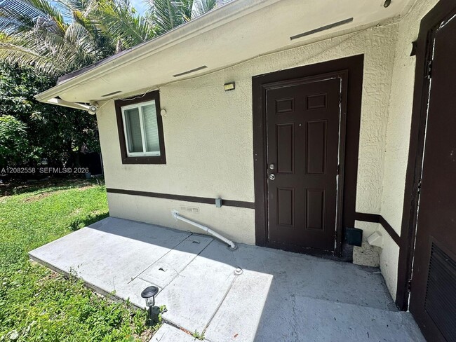 Building Photo - 785 NW 96th St Unit 2
