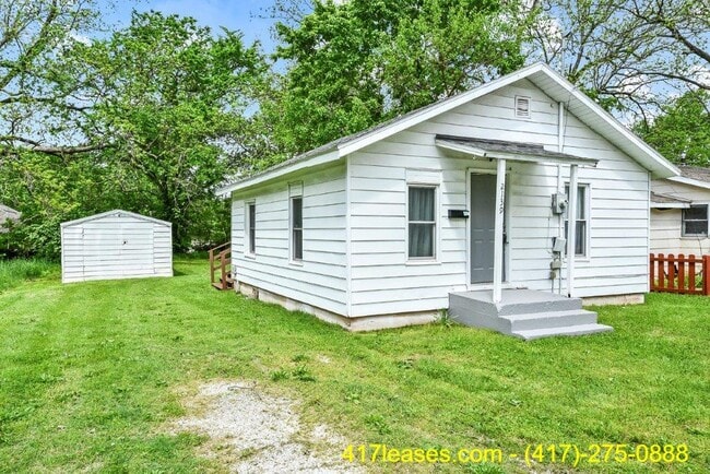 Photo - 2139 N Taylor Ave