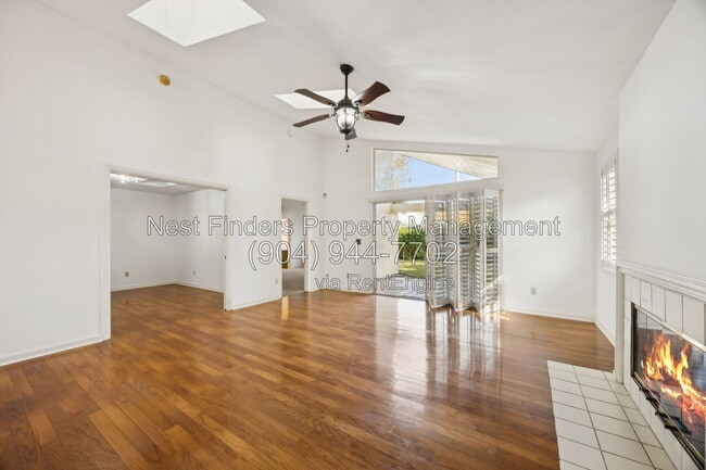 4063 Mizner Ct