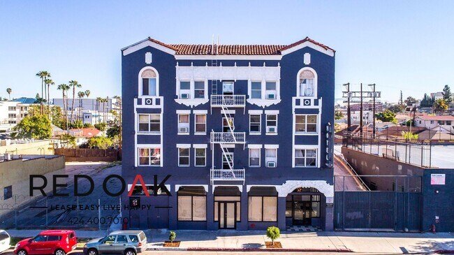 Photo - Delightful Bachelor with Lots of Natural S... Unit 306