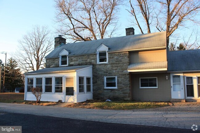 Building Photo - 1349 Phoenixville Pike Unit A Rental